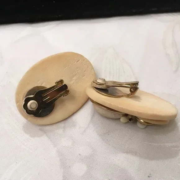 Vintage Multi Textured Unique Earrings - Picture 3 of 6